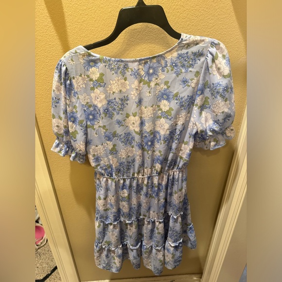 Dillard | Blue Floral Dress - Picture 3 of 3